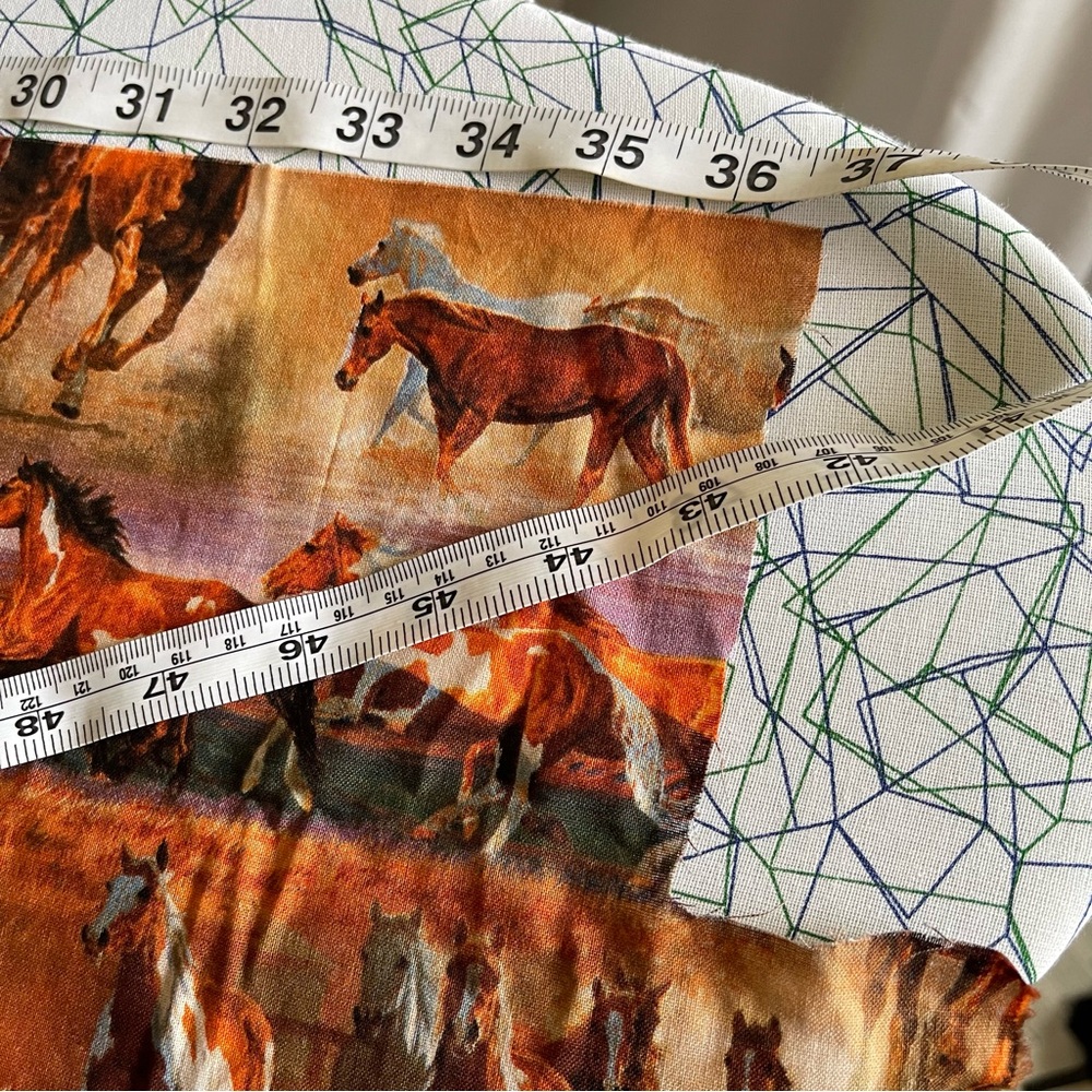 ✨$5 OFF BUNDLE✨ Novelty Fabric Eagle Equestrian Remnants Craft Sewing Quilting - Picture 9 of 10
